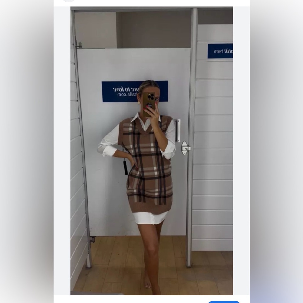 Jones New York Tan Plaid Sweater mini dress